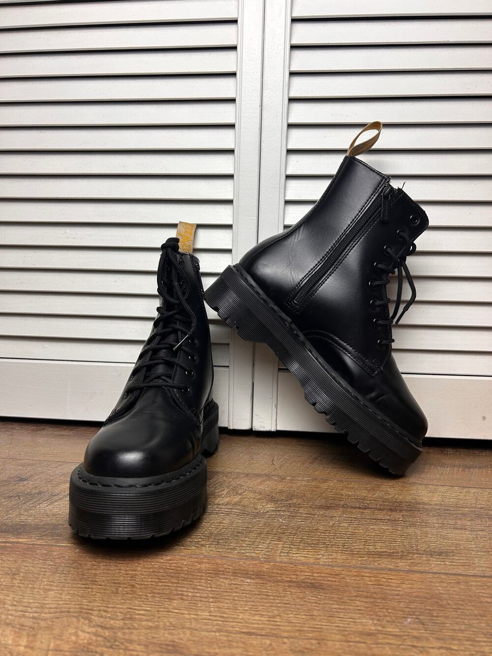 dr marten vegan jadon II mono 8 uk, 9 m, 10 l great for work boots non slip